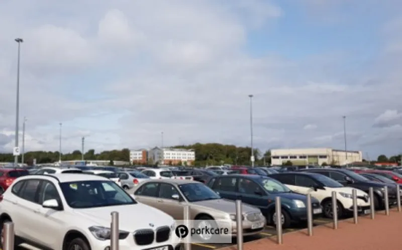 Official Doncaster Airport Parking image 2