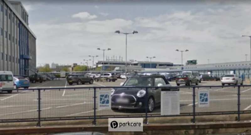 Terminal Short Parking London City image 2